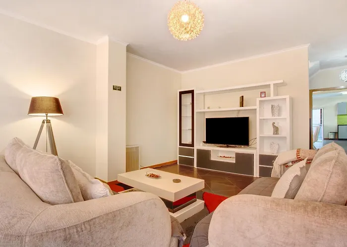 Cristina Grand Semesterbostad